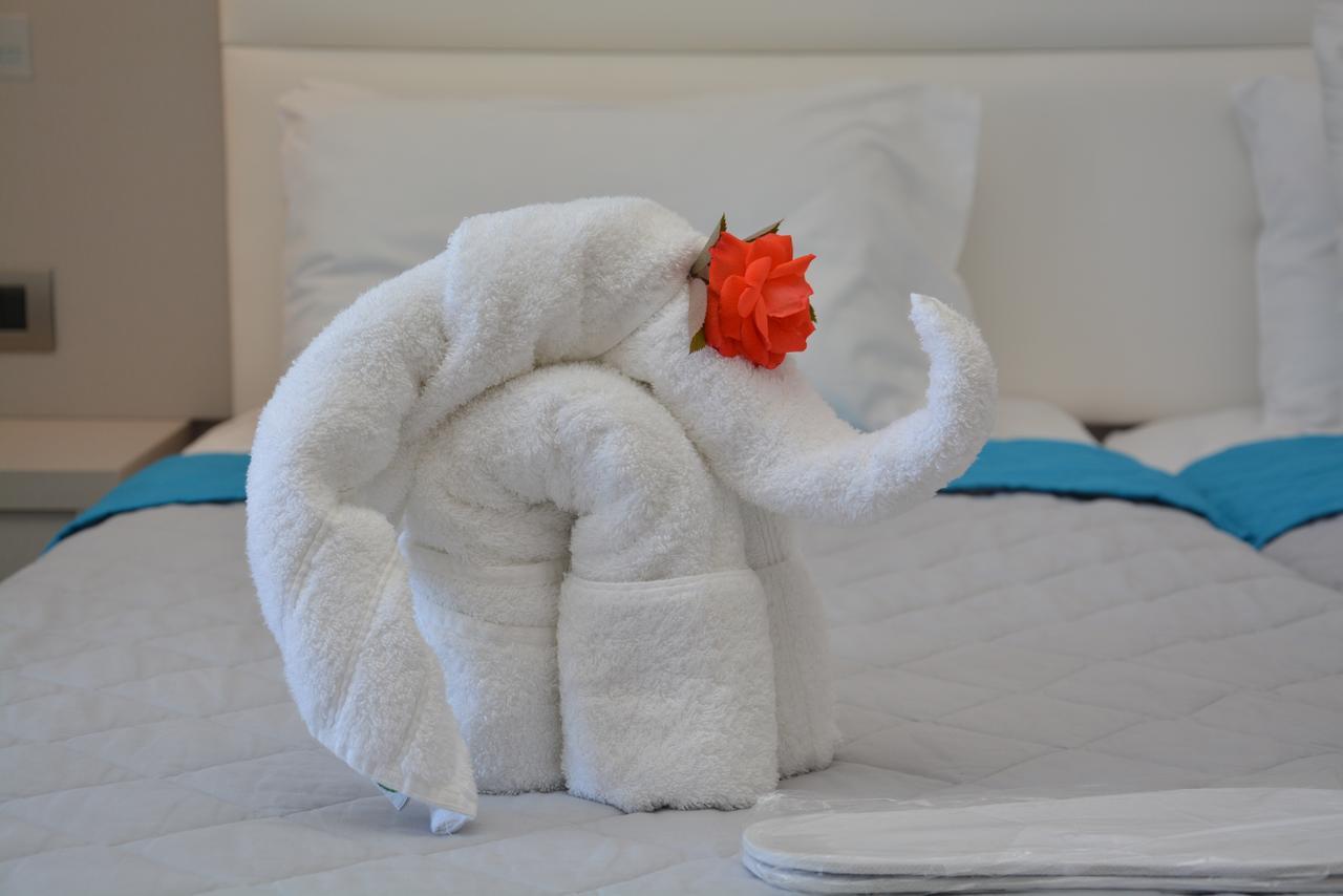 Costa Angela Seaside Resort Ngoại thất bức ảnh